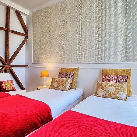 Localtraveling Alfama River View - Family Lisbon