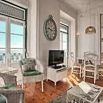 Апартаменти Localtraveling Alfama River View - Family