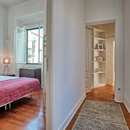 Localtraveling Alfama River View - Family Apartament *