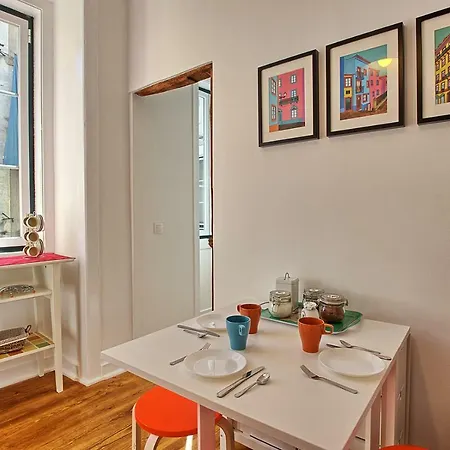 Localtraveling Alfama River View - Family ליסבון