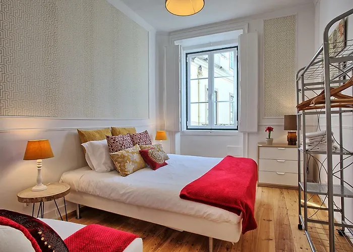 Localtraveling Alfama River View - Family * Lisbon