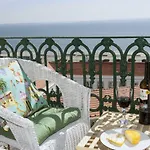 Апартаменты Localtraveling Alfama River View - Family Лиссабон